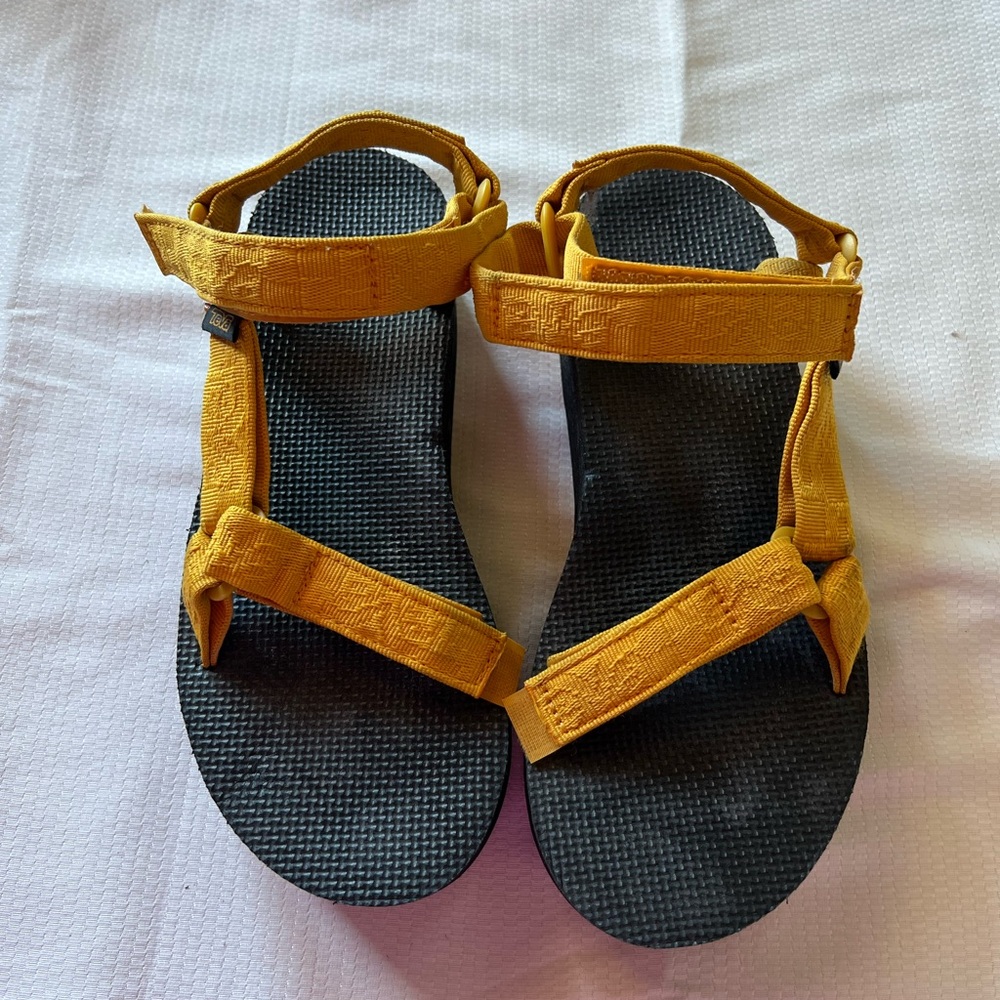 Teva Yellow Platform Sandals - Picture 6 of 11